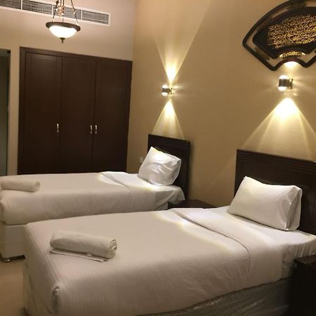 Taj Naif Hotel Dubai Eksteriør billede